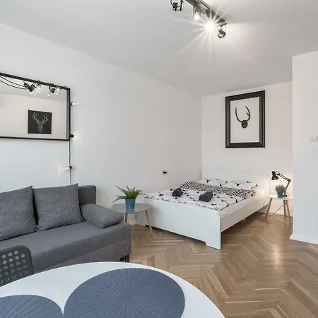 Animal House - Stayinwroclaw Daire *